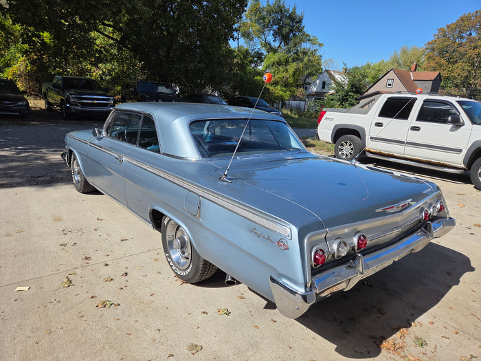 1962 Chevrolet Impala SS “Blue Mystic”